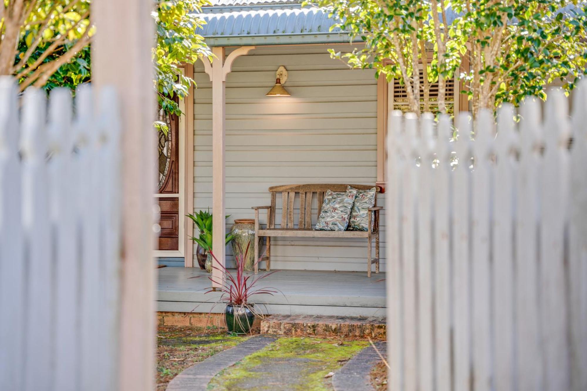 Whispering Pines Cottages Wentworth Falls Rom bilde